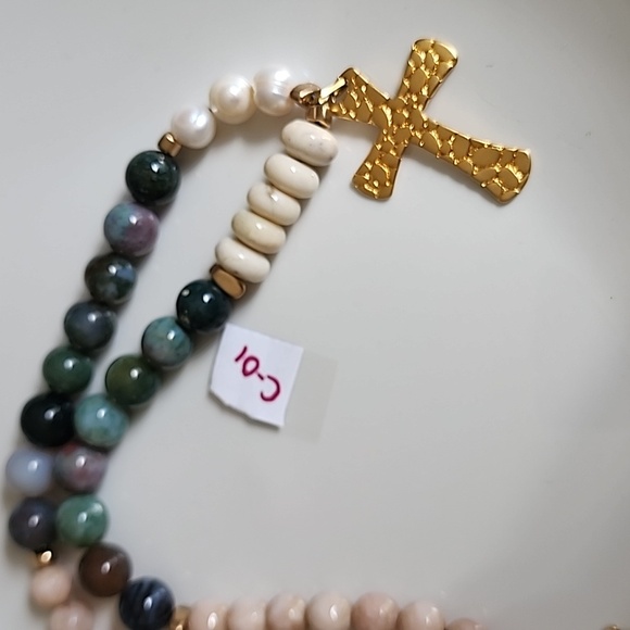 Elegant Multicolor Beaded Necklace and Earring Set - Picture 10 of 10